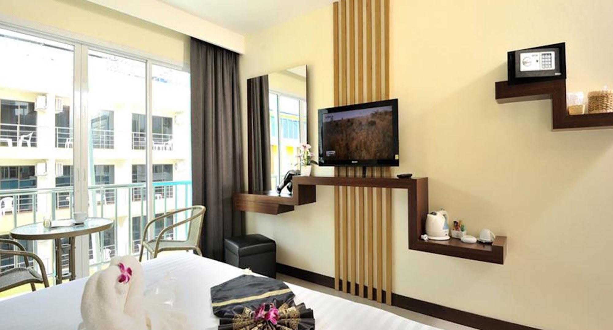 Patong Pimrada Hotel מראה חיצוני תמונה